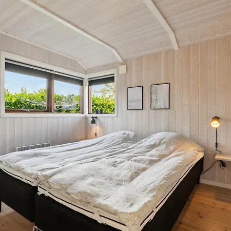 בית נופש Well-equipped Summer House Near Skovmose